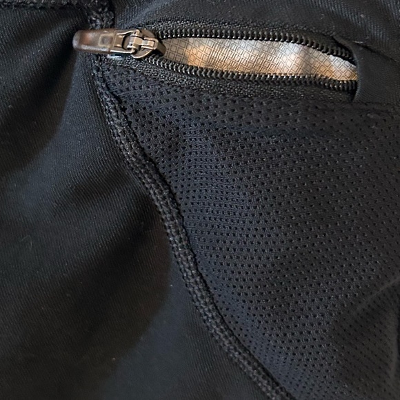 NIKE - Dri-Fit women’s running shorts black in small - Picture 7 of 9